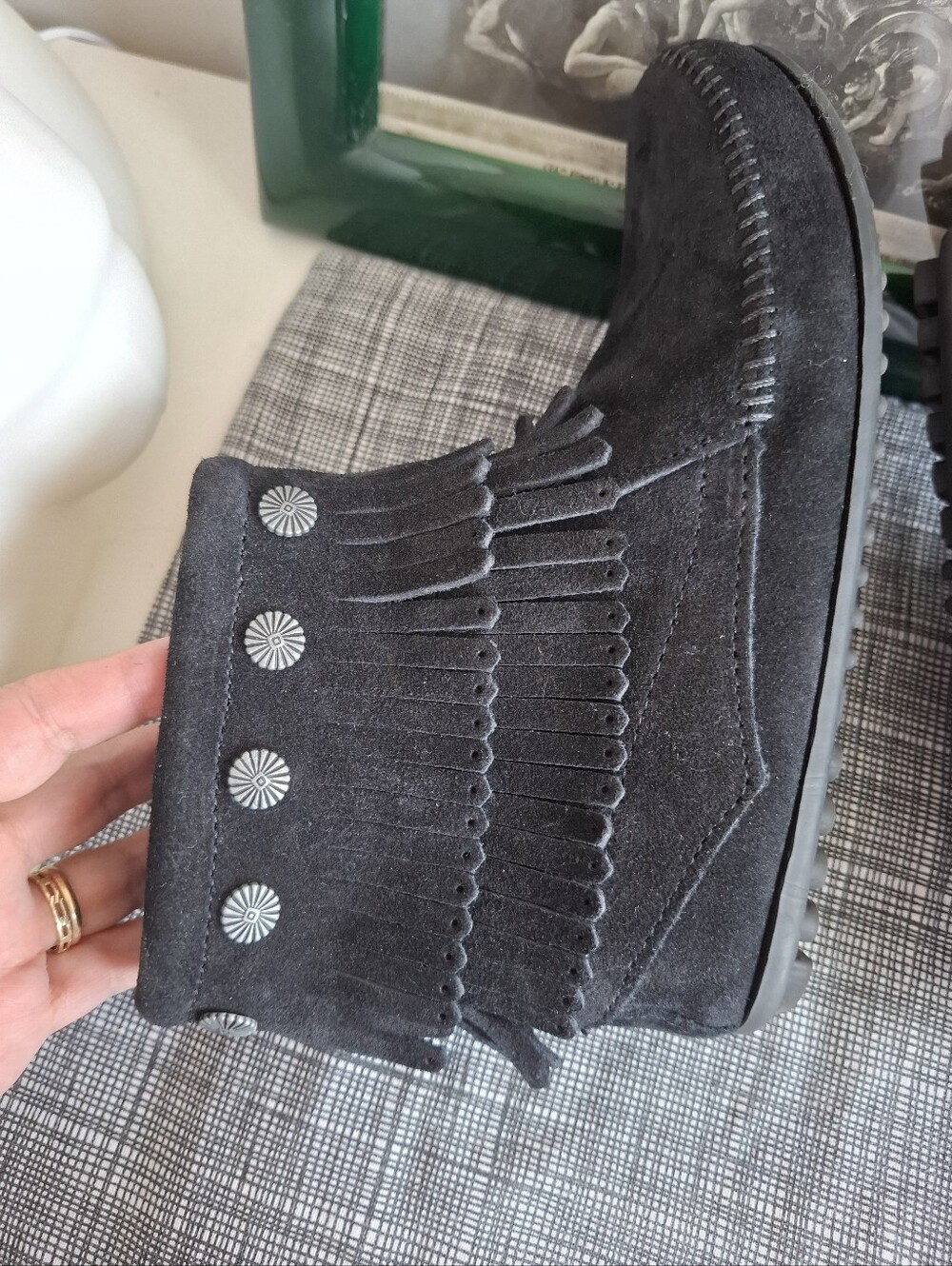 MINNETONKA Double Fringe Boots / 7 - Picture 10 of 10